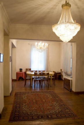 Historical 135 sqm apartment near Galata Tower, Istanbul